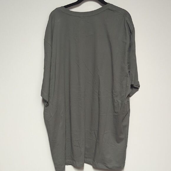 Gray Short Sleeve Tee with Crew Neck - Picture 4 of 4